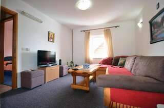 Дома для отпуска Holiday Homes Durmitorski Gaj Жабляк Дом с 4 спальнями-32